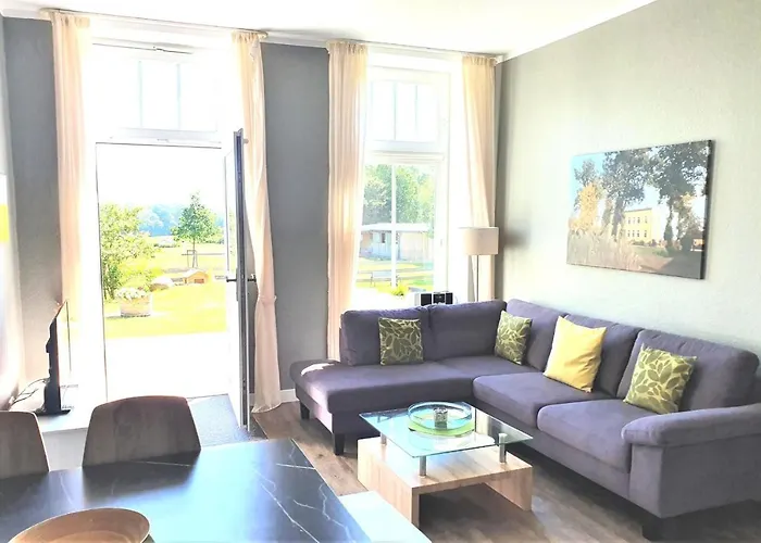 Gutshaus U2 Apartament